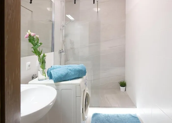 Dolina Z Garazem Apartment